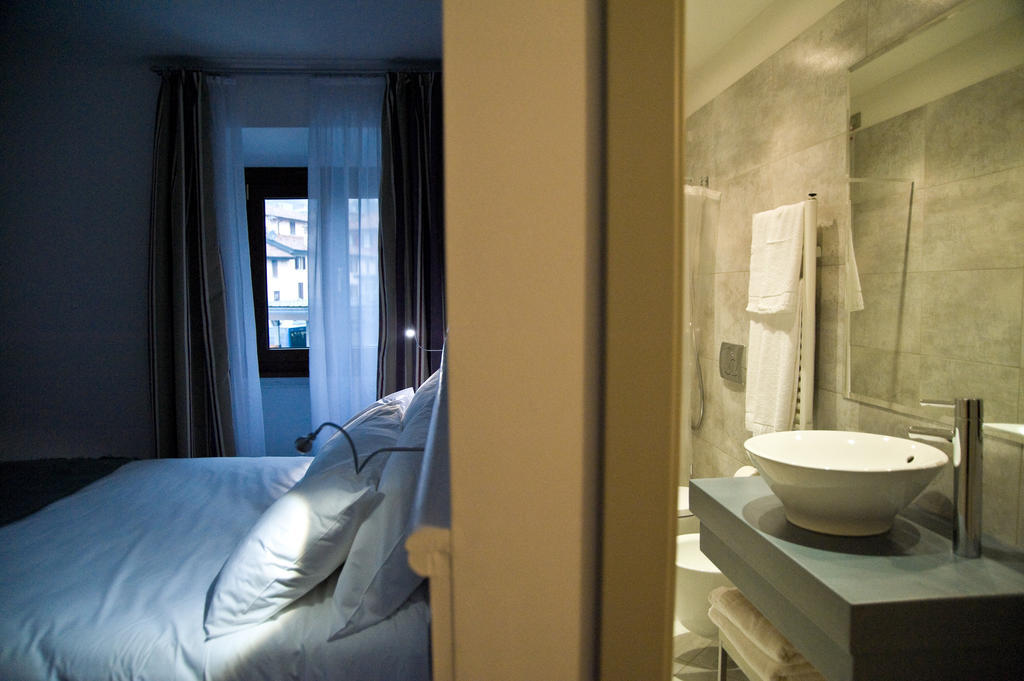 Il Vecchio Borgo Relais Hotel Como Phòng bức ảnh
